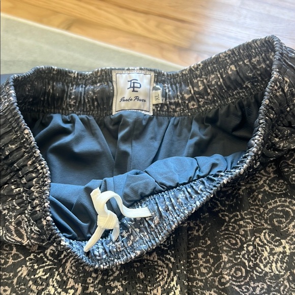 Gray Patterned Basketball Shorts - Picture 2 of 3